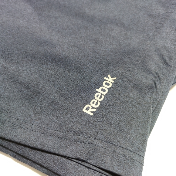 Reebok Athletic / Gym Shorts Navy Size XXL - Picture 2 of 9